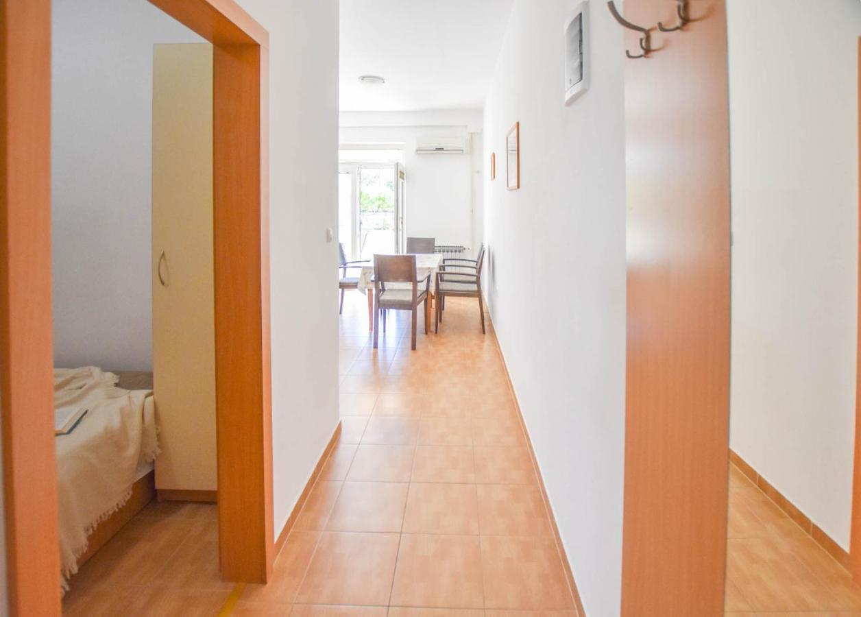 Apartments Flora Pakoštane Extérieur photo