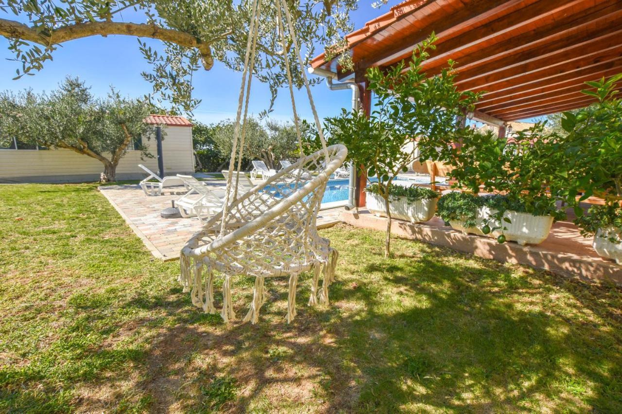 Apartments Flora Pakoštane Extérieur photo
